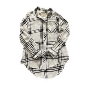 NWT Arizona Flannel Top